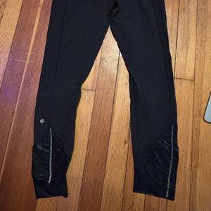 Lululemon black leggings